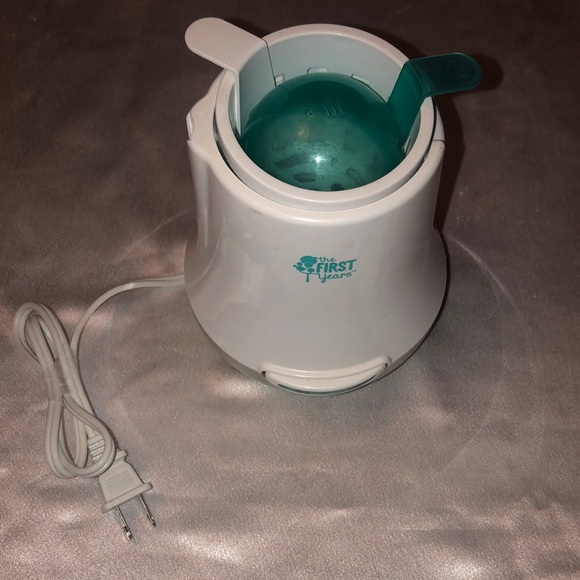 Bundled Kid Items: Potty trainer, Sippy-cups & Bottle Warmer - Picture 4 of 8